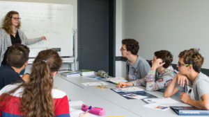 Duesseldorf_Small-classes_7514_16x9