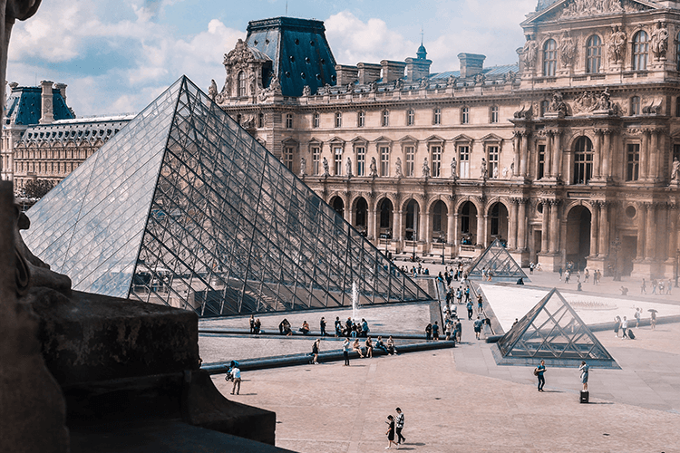 study-in-france-biz-school-architecture-art-museum-building-750x500